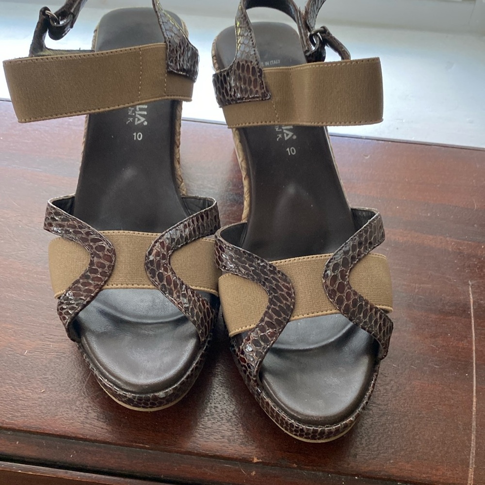 AQUATALIA Snake Leather Ankle Strap Wedge Sandals